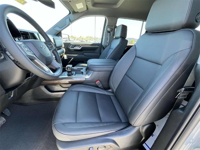 2025 Chevrolet Silverado 1500 Vehicle Photo in ALCOA, TN 37701-3235