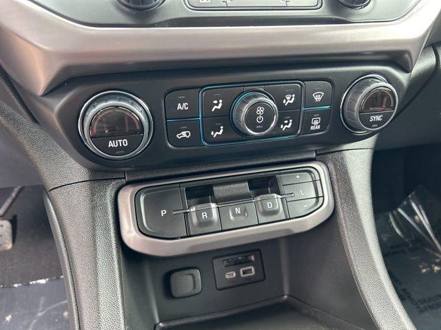 2023 GMC Acadia Vehicle Photo in MEDINA, OH 44256-9631