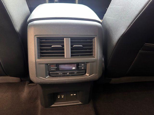 2022 Volkswagen Atlas Vehicle Photo in DELRAY BEACH, FL 33483-3294