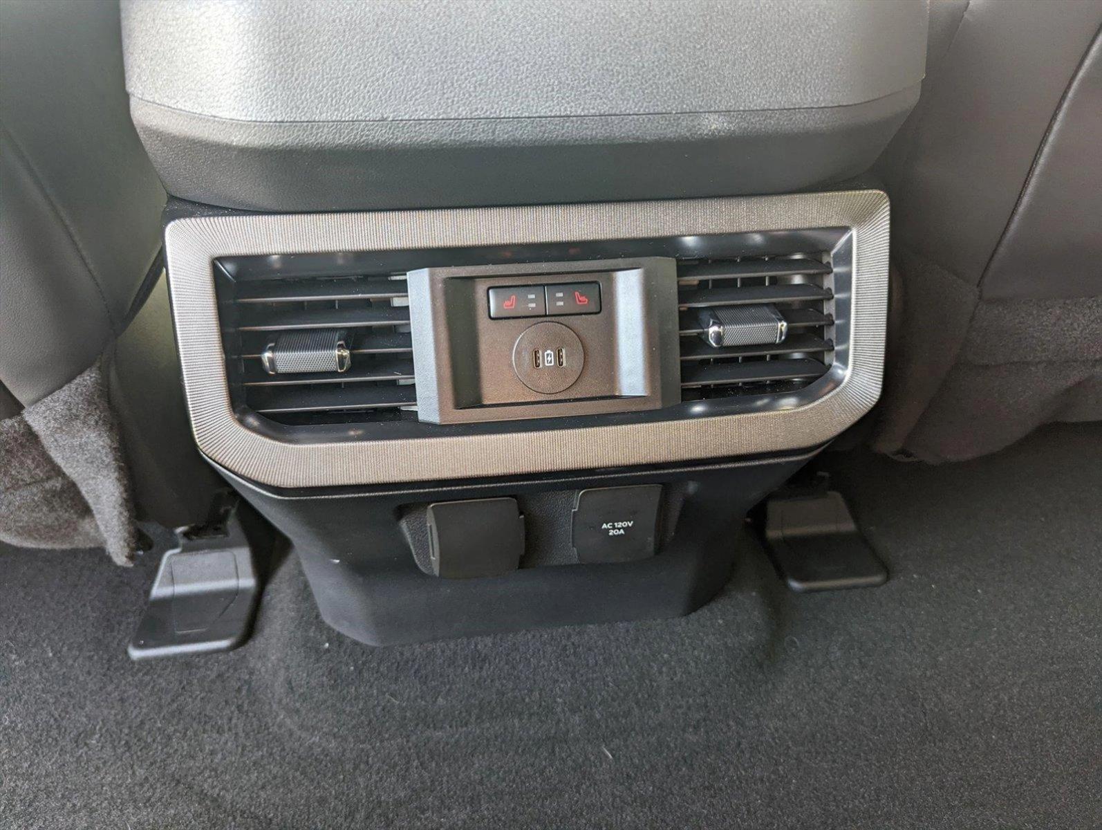 2024 Ford Super Duty F-350 SRW Vehicle Photo in Jacksonville, FL 32256