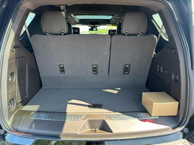 2023 GMC Yukon Vehicle Photo in COLUMBIA, MO 65203-3903