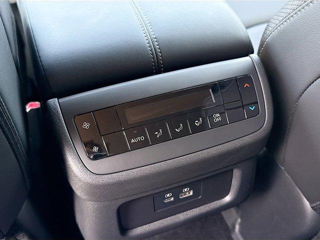 2025 Nissan Pathfinder Vehicle Photo in Flemington, NJ 08822