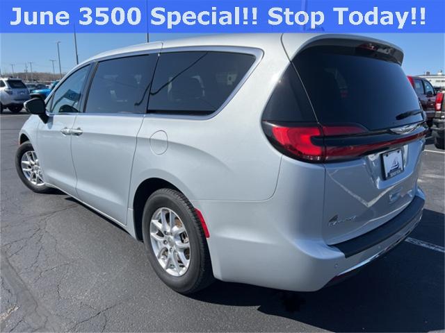 2023 Chrysler Pacifica Vehicle Photo in GREEN BAY, WI 54304-5303