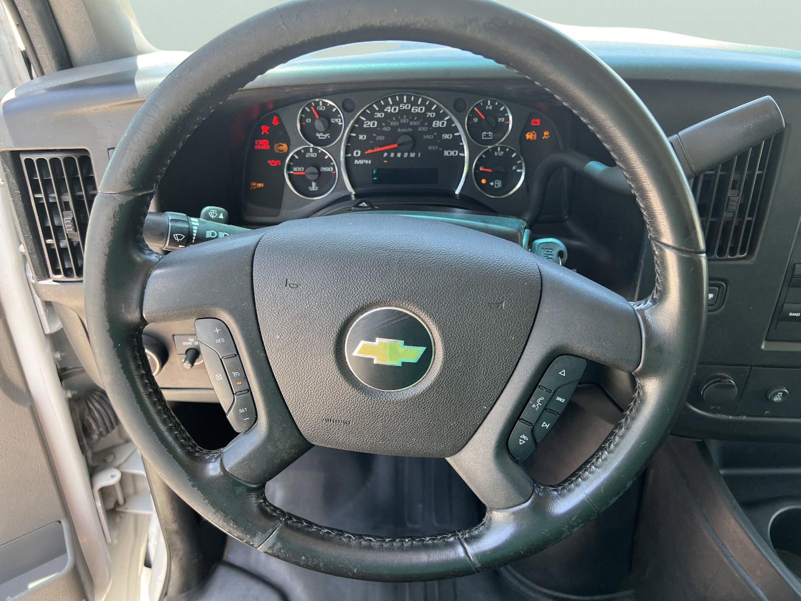 2021 Chevrolet Express Cutaway 3500 Vehicle Photo in GEORGETOWN, TX 78626-7508