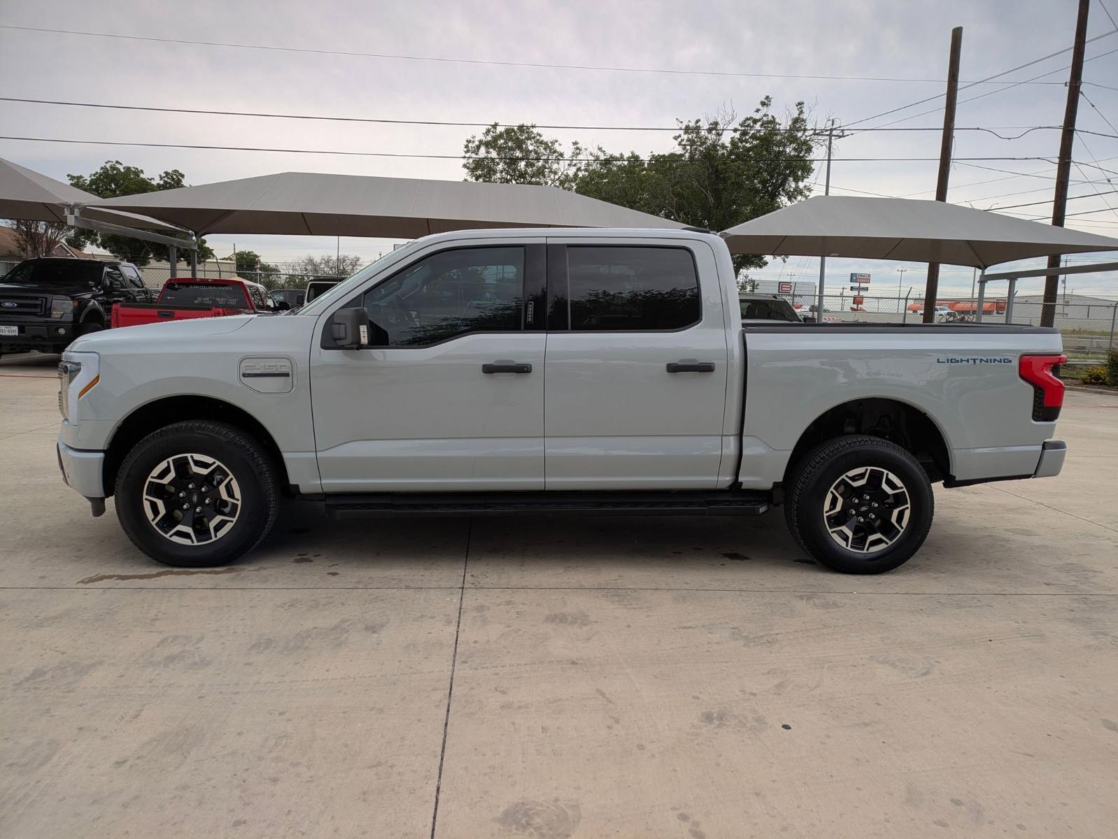 2023 Ford F-150 Lightning Vehicle Photo in SELMA, TX 78154-1460