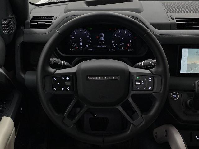 2024 Defender Vehicle Photo in Appleton, WI 54913