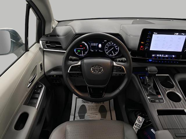 2021 Toyota Sienna Vehicle Photo in Appleton, WI 54913