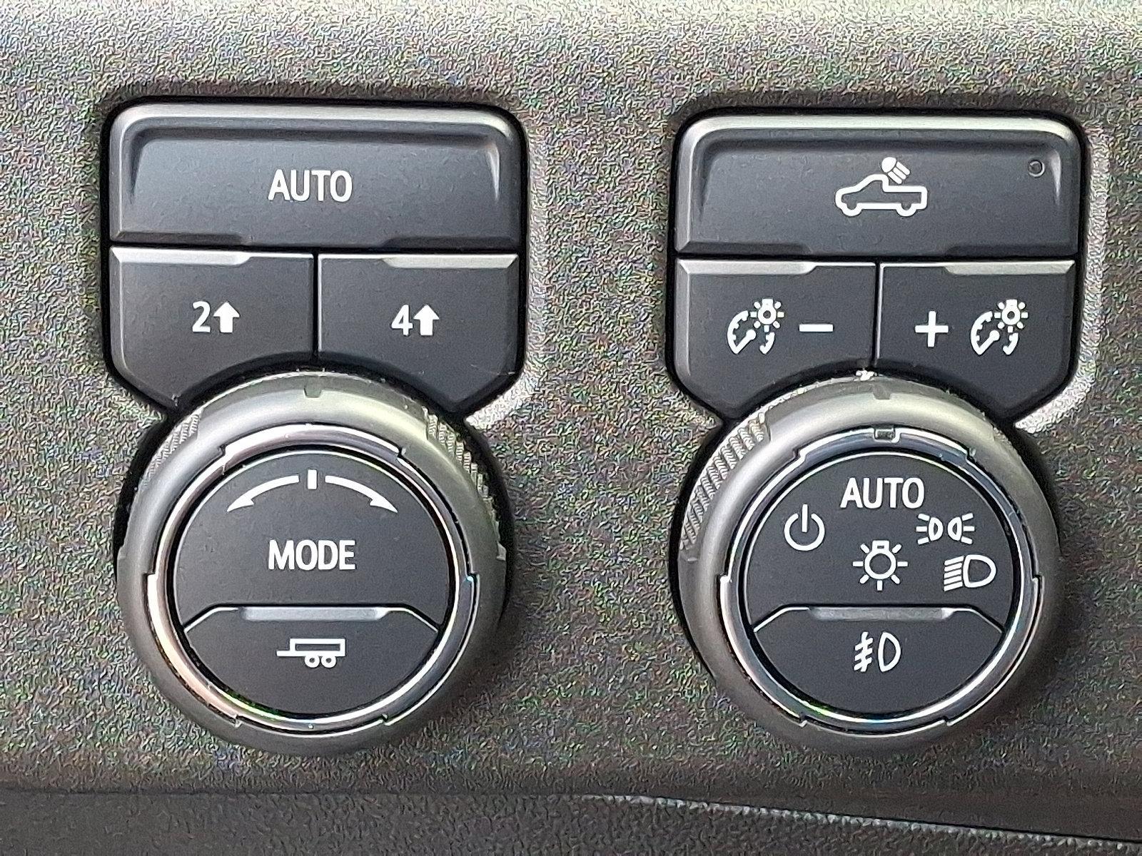2023 Chevrolet Silverado 1500 Vehicle Photo in BETHLEHEM, PA 18017-9401
