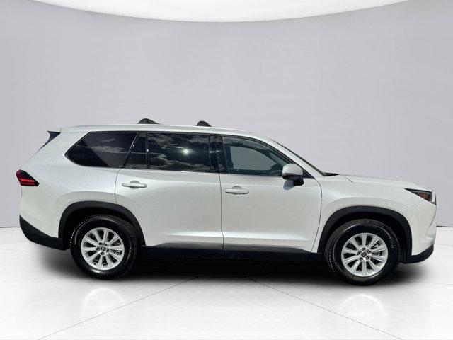 2024 Toyota Grand Highlander Vehicle Photo in LEOMINSTER, MA 01453-2952