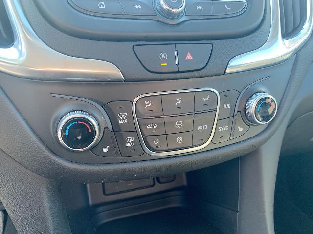 2022 Chevrolet Equinox Vehicle Photo in MOON TOWNSHIP, PA 15108-2571