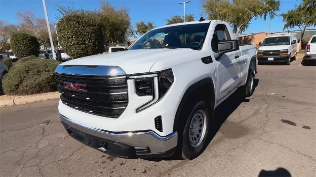 2025 GMC Sierra 1500 Vehicle Photo in GOODYEAR, AZ 85338-1310