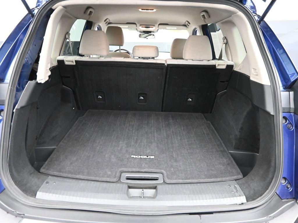 2021 Nissan Rogue Vehicle Photo in Marion, IA 52302