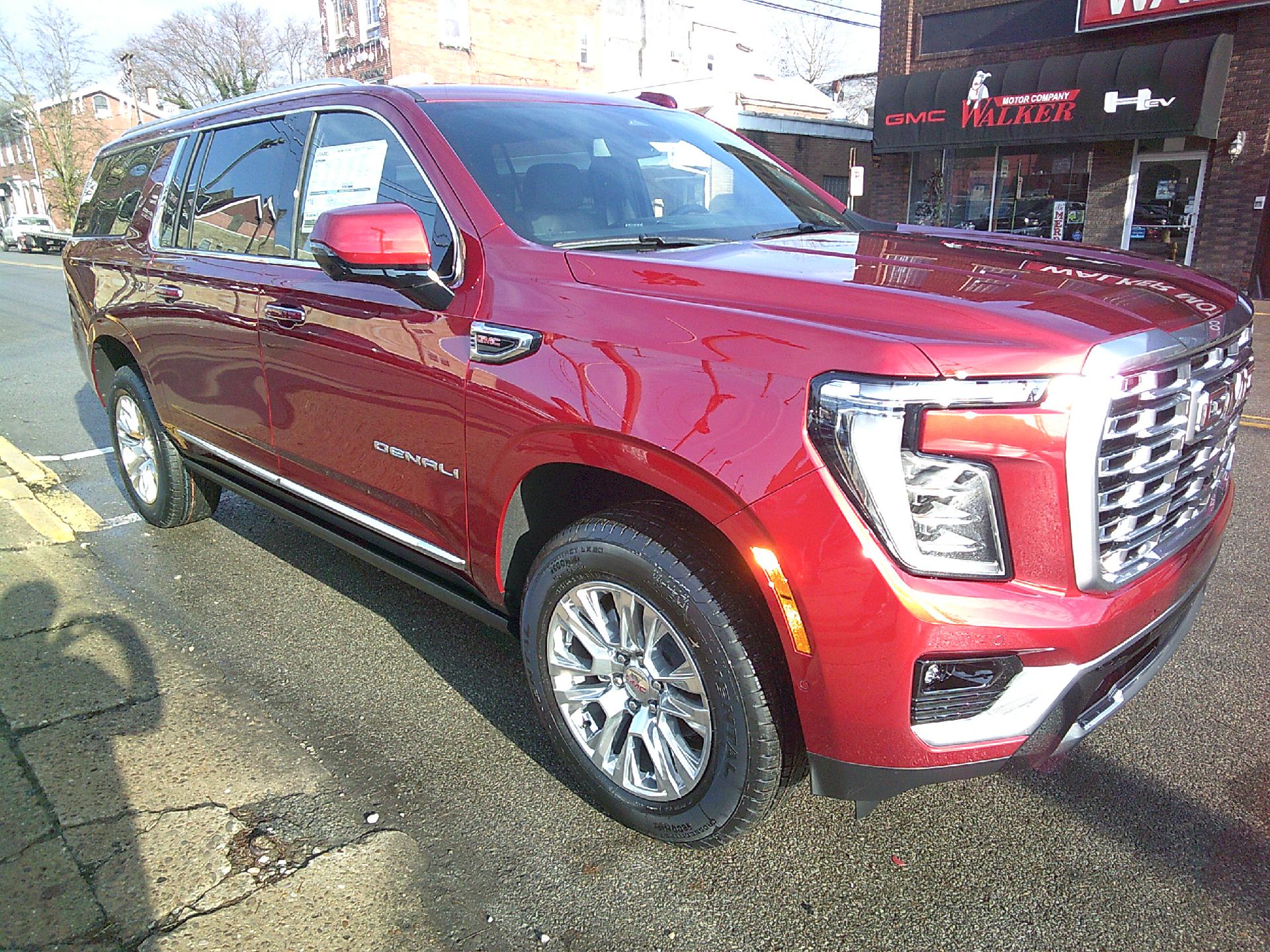 2025 GMC Yukon XL Vehicle Photo in KITTANNING, PA 16201-1536