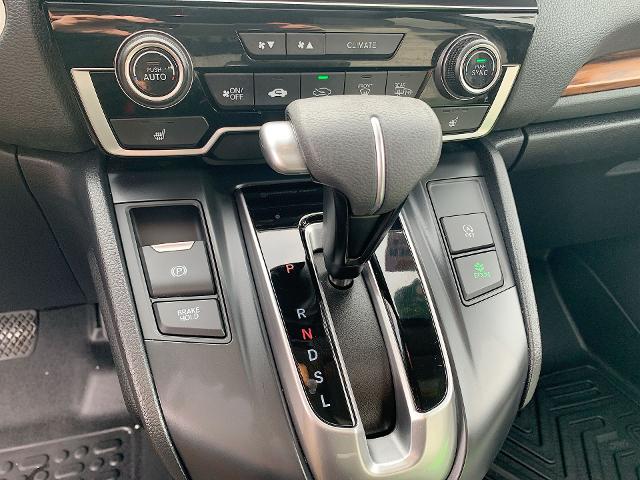 2020 Honda CR-V Vehicle Photo in MOON TOWNSHIP, PA 15108-2571