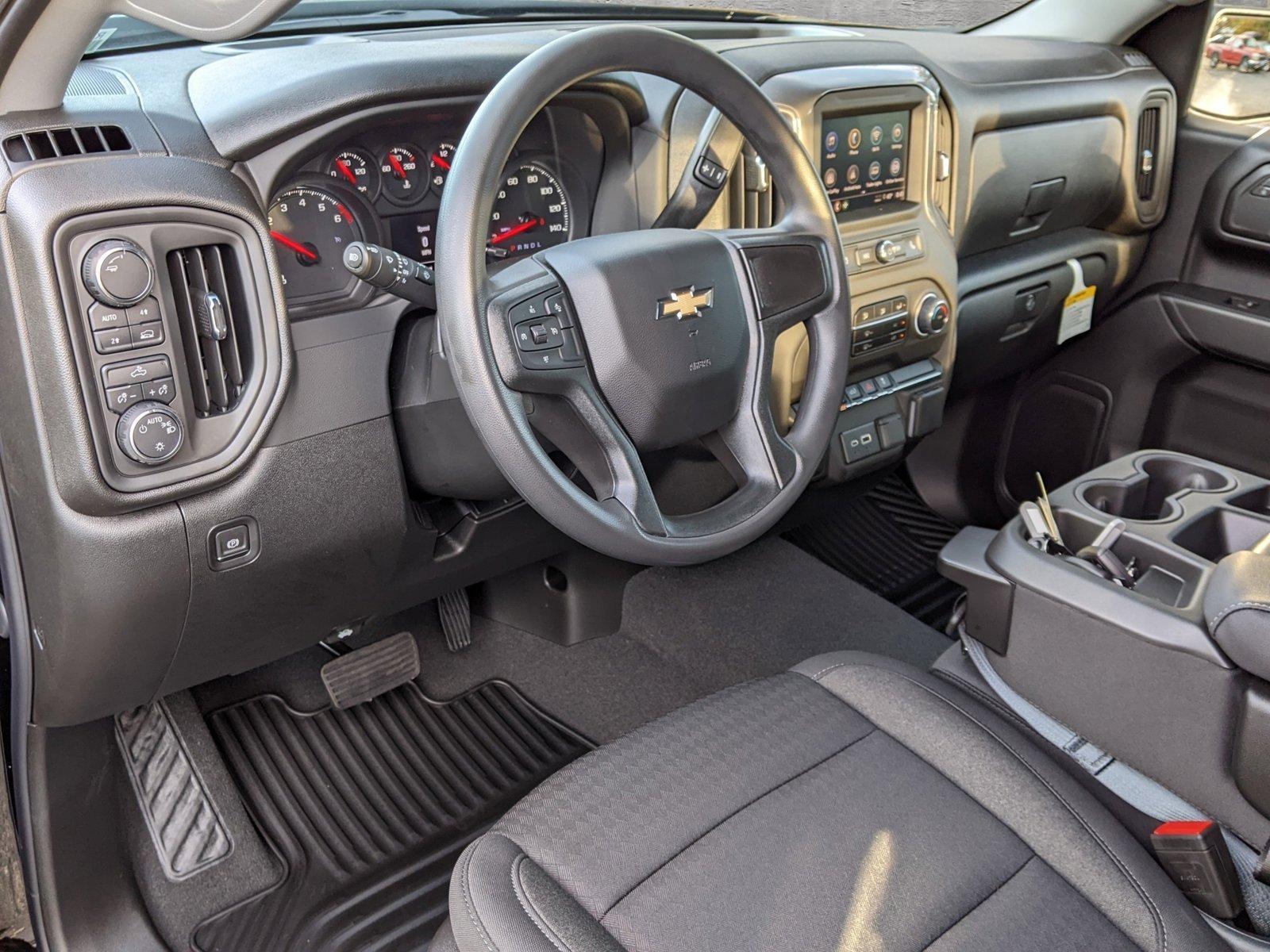 2024 Chevrolet Silverado 1500 Vehicle Photo in TIMONIUM, MD 21093-2300