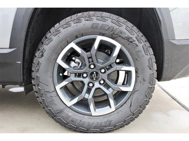 2025 Chevrolet Equinox Vehicle Photo in ROSENBERG, TX 77471-5675