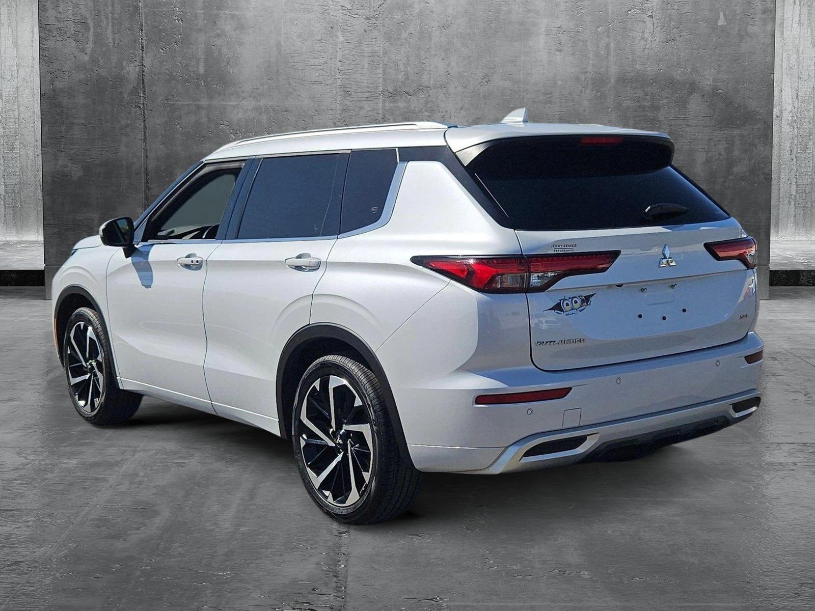 2022 Mitsubishi Outlander Vehicle Photo in GILBERT, AZ 85297-0446