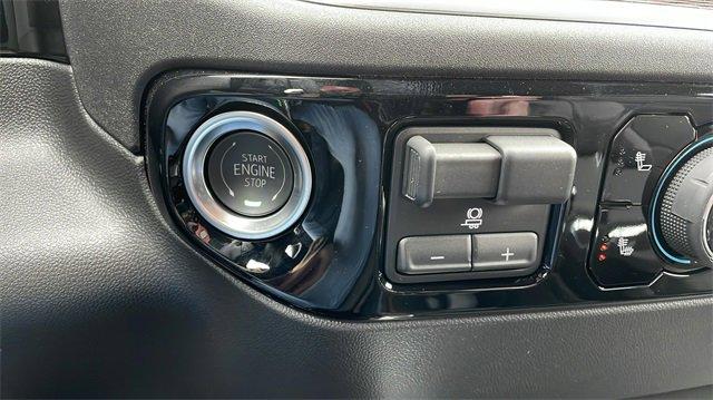 2025 Chevrolet Silverado 1500 Vehicle Photo in THOMPSONTOWN, PA 17094-9014