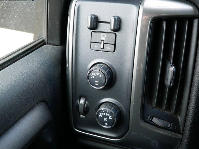 2018 Chevrolet Silverado 1500 Vehicle Photo in MAPLEWOOD, MN 55119-4794