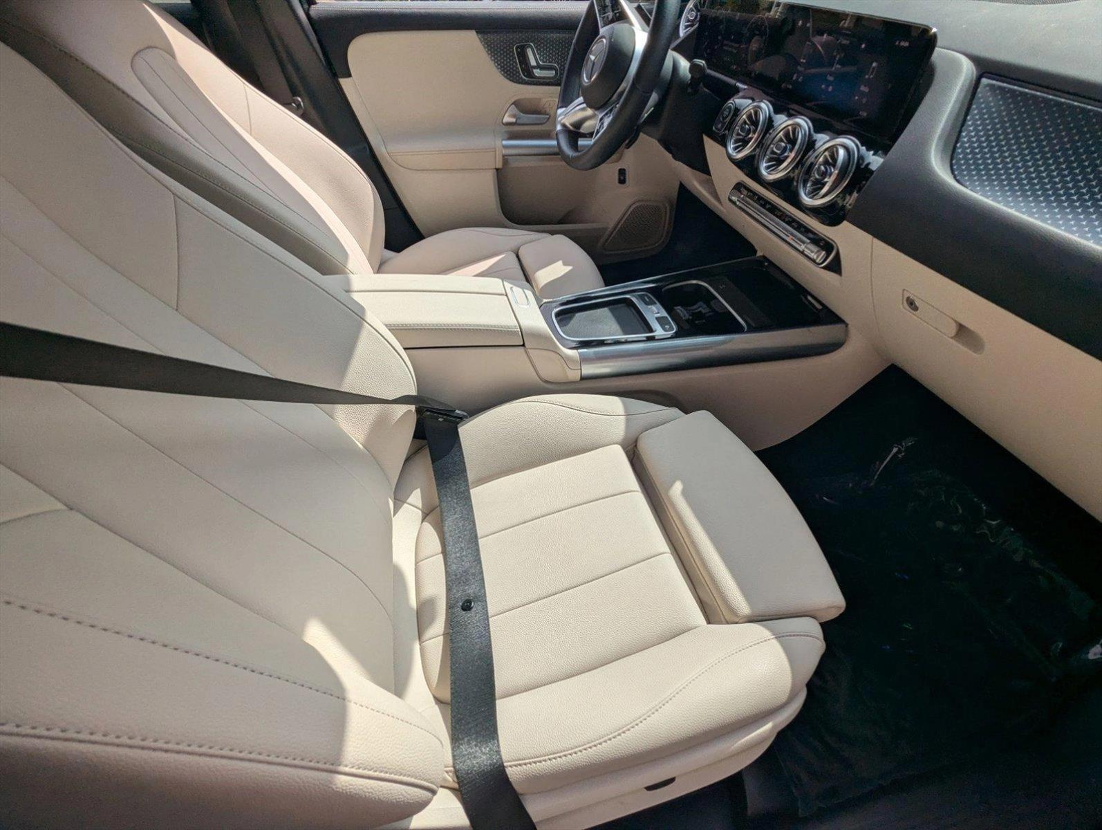 2025 Mercedes-Benz GLA Vehicle Photo in Delray Beach, FL 33444