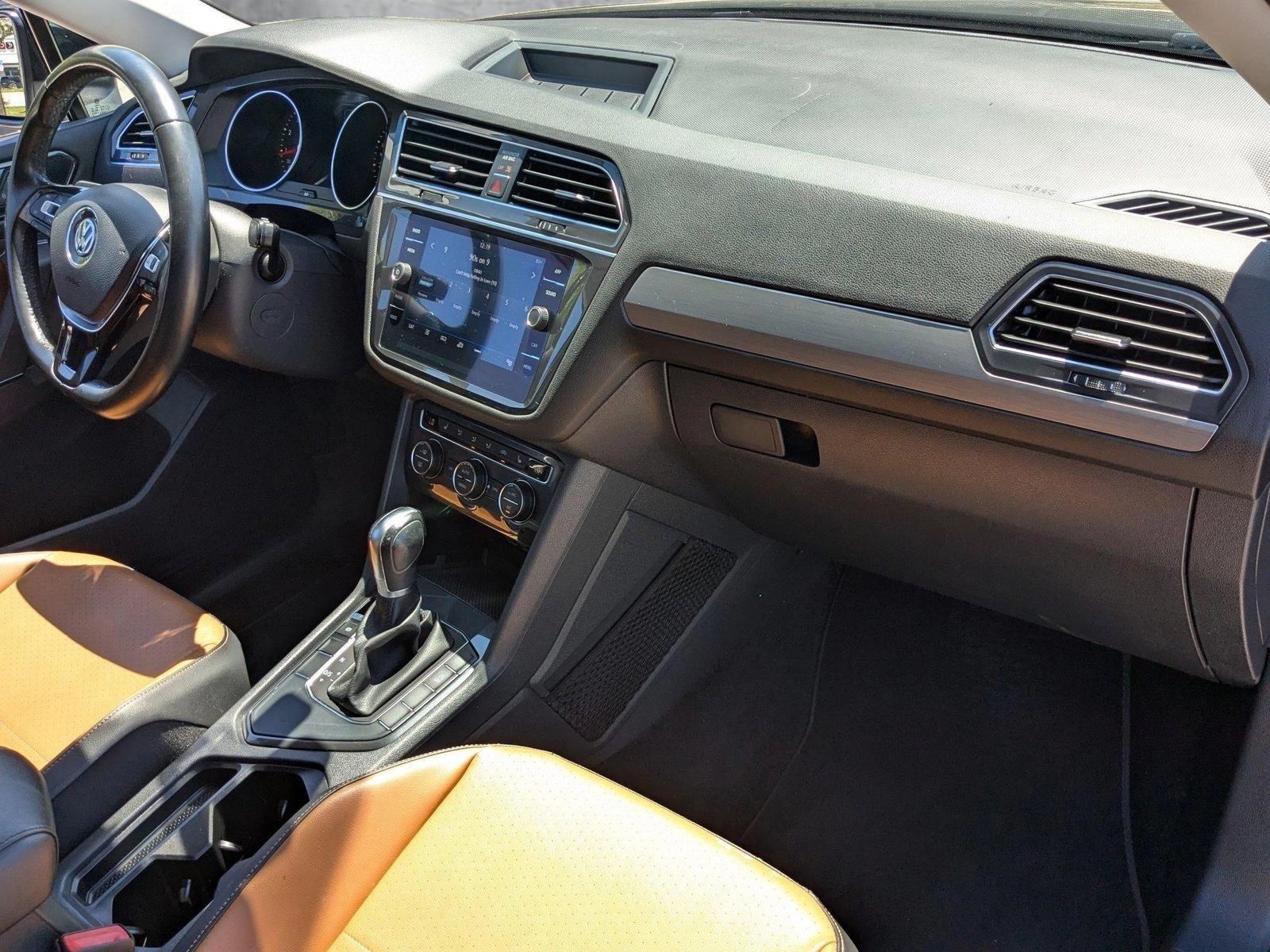 2018 Volkswagen Tiguan Vehicle Photo in PEMBROKE PINES, FL 33024-6534