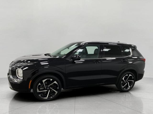 2022 Mitsubishi Outlander Vehicle Photo in Appleton, WI 54913