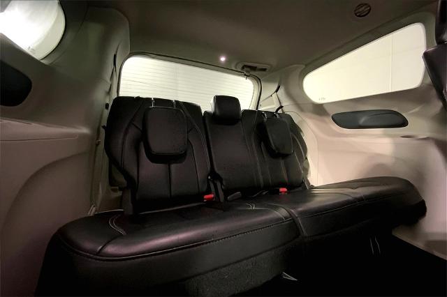 2023 Chrysler Pacifica Vehicle Photo in Lees Summit, MO 64086