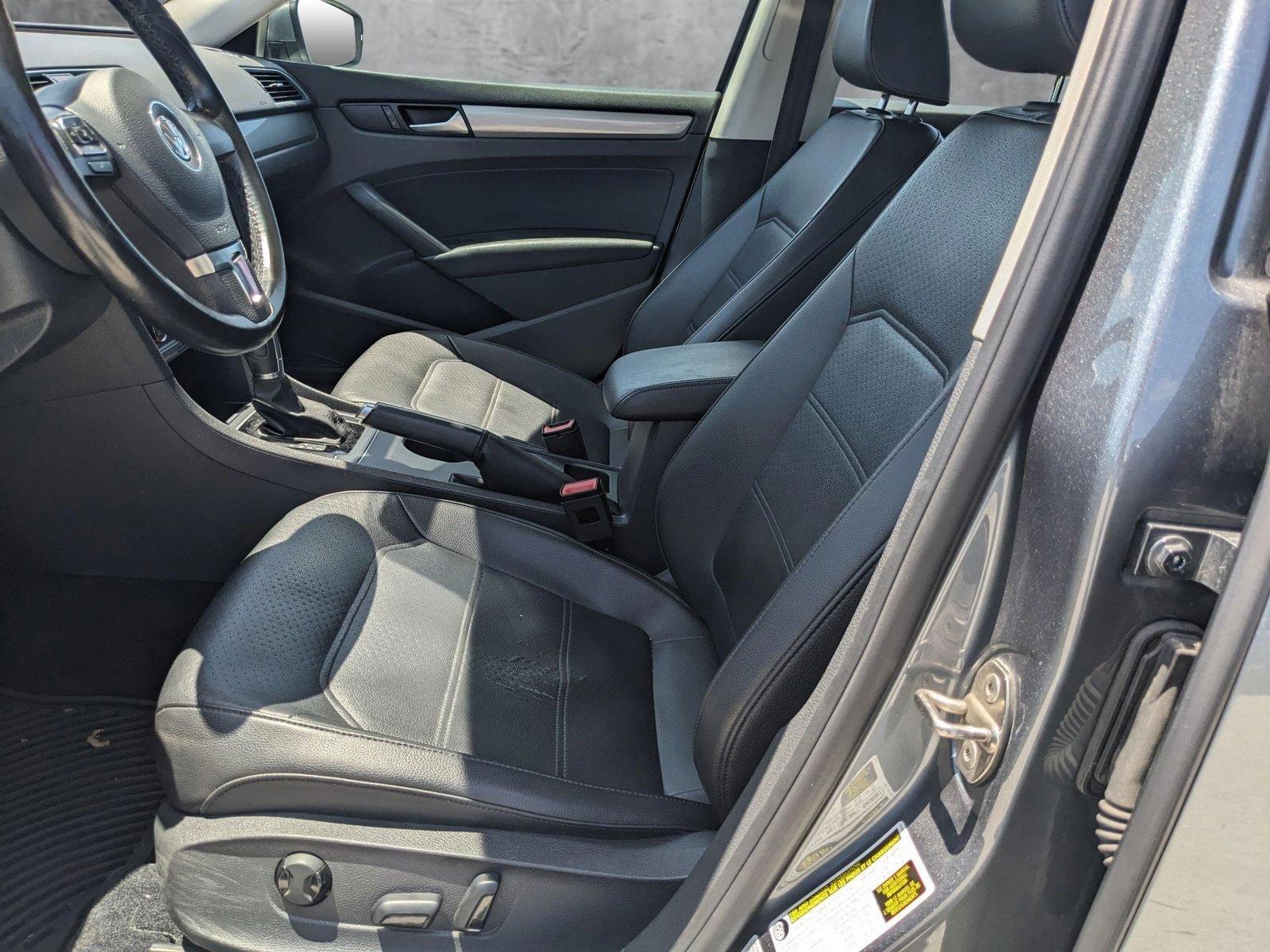 2015 Volkswagen Passat Vehicle Photo in MIAMI, FL 33172-3015