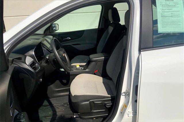 2022 Chevrolet Equinox Vehicle Photo in TOPEKA, KS 66609-0000