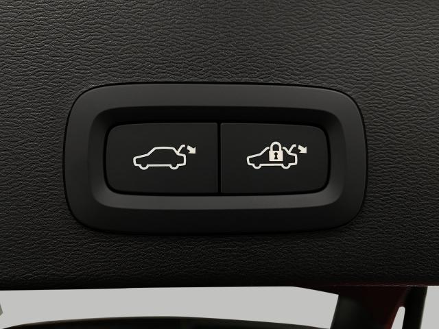 2025 Volvo XC40 Vehicle Photo in Appleton, WI 54913