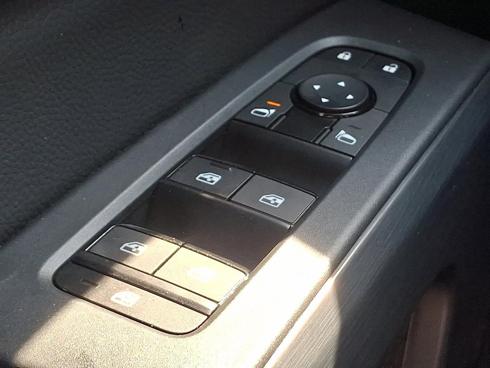 2024 Nissan Pathfinder Vehicle Photo in Harrisburg, PA 17111-1033