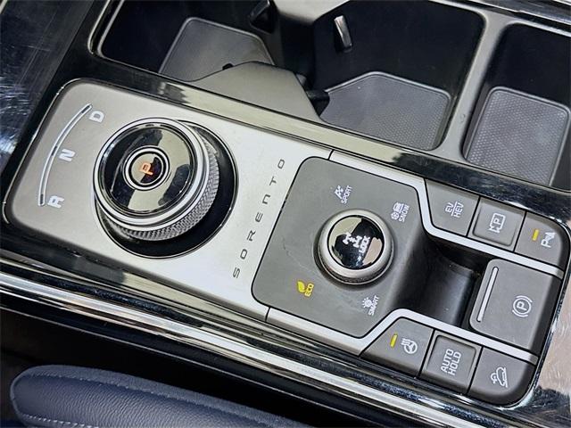 2023 Kia Sorento Plug-In Hybrid Vehicle Photo in Everett, WA 98204