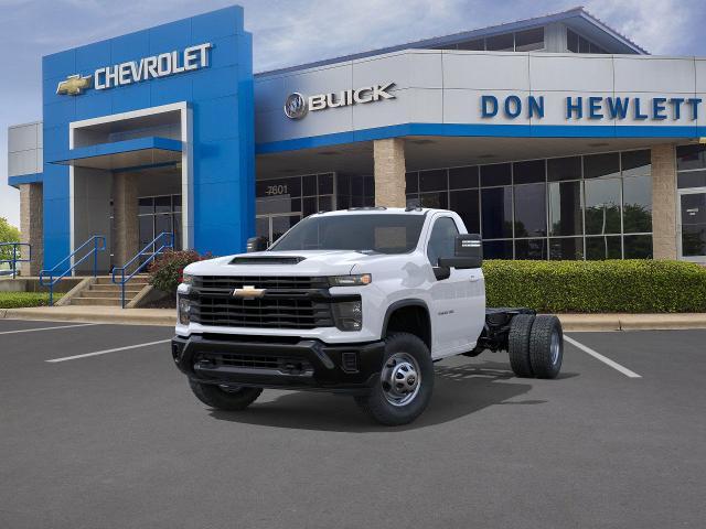 2025 Chevrolet Silverado 3500 HD Chassis Cab Vehicle Photo in GEORGETOWN, TX 78626-7508