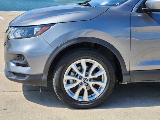 2022 Nissan Rogue Sport Vehicle Photo in DENTON, TX 76210-9321