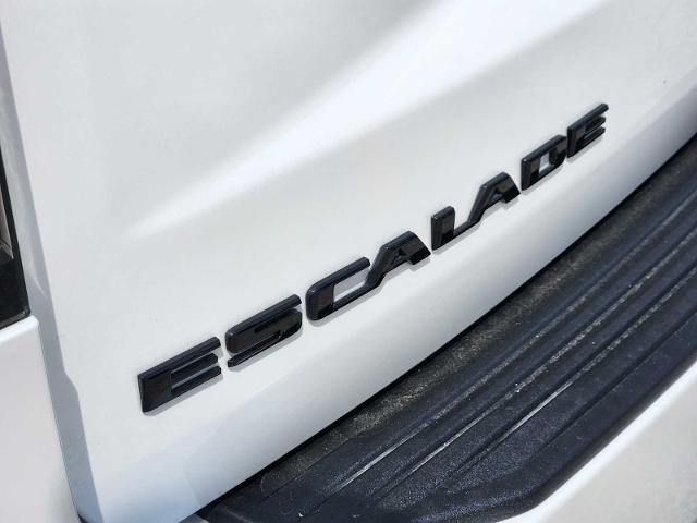 2024 Cadillac Escalade Vehicle Photo in DENTON, TX 76210-9321