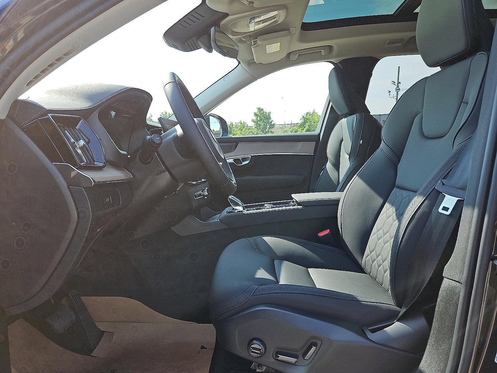 2026 Volvo XC90 Vehicle Photo in Trevose, PA 19053