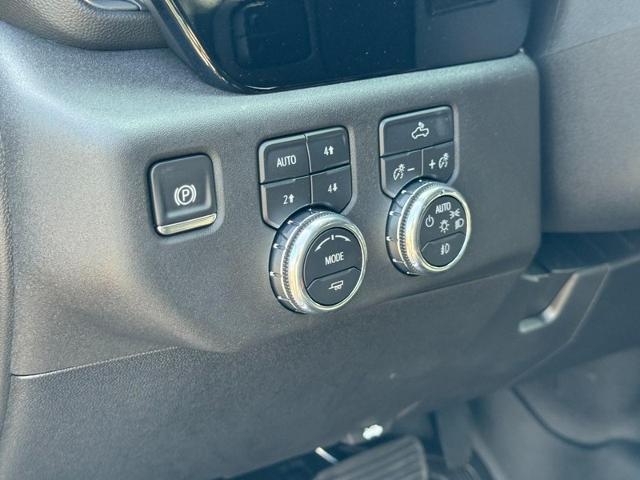 2026 GMC Sierra 1500 Vehicle Photo in COLUMBIA, MO 65203-3903
