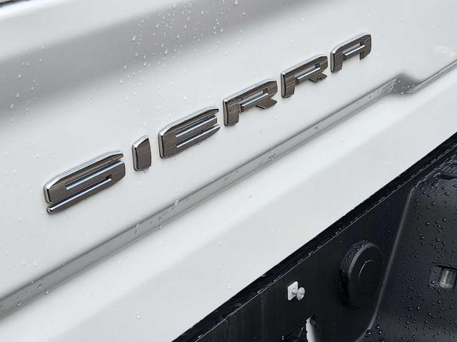 2023 GMC Sierra 2500 HD Vehicle Photo in DENTON, TX 76210-9321