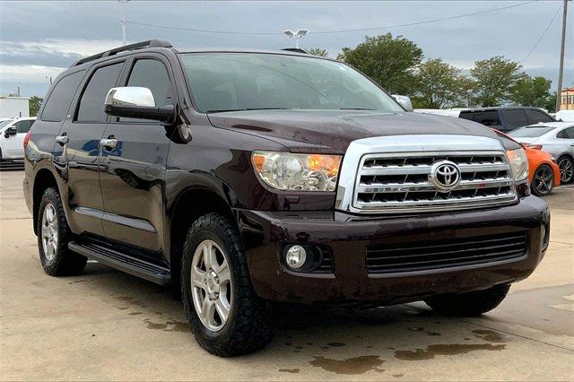 2016 Toyota Sequoia Vehicle Photo in TOPEKA, KS 66609-0000