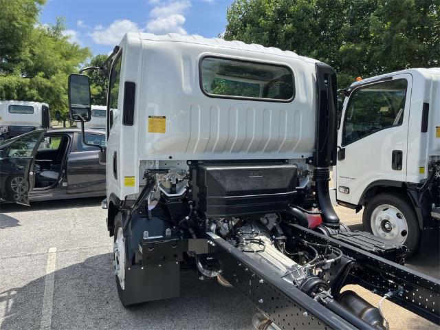 2025 Chevrolet Low Cab Forward 4500 Vehicle Photo in ALCOA, TN 37701-3235