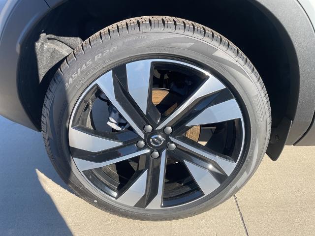 2025 Volvo XC40 Vehicle Photo in Grapevine, TX 76051