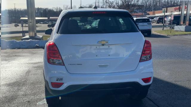 2020 Chevrolet Trax Vehicle Photo in MOON TOWNSHIP, PA 15108-2571