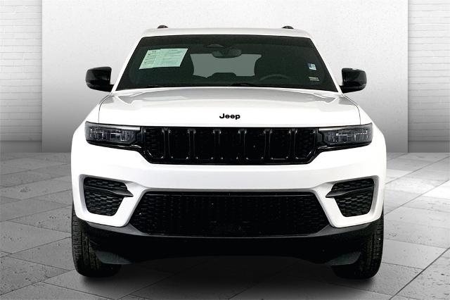 2023 Jeep Grand Cherokee Vehicle Photo in Kansas City, MO 64114