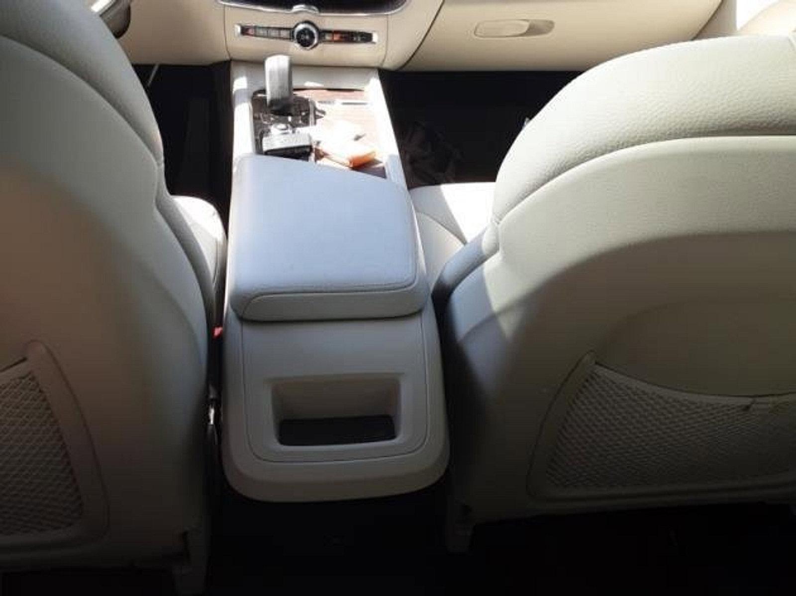 2022 Volvo XC60 Vehicle Photo in Trevose, PA 19053