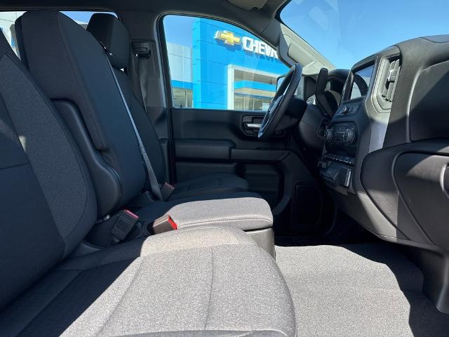 2025 Chevrolet Silverado 2500 HD Vehicle Photo in MANHATTAN, KS 66502-5036