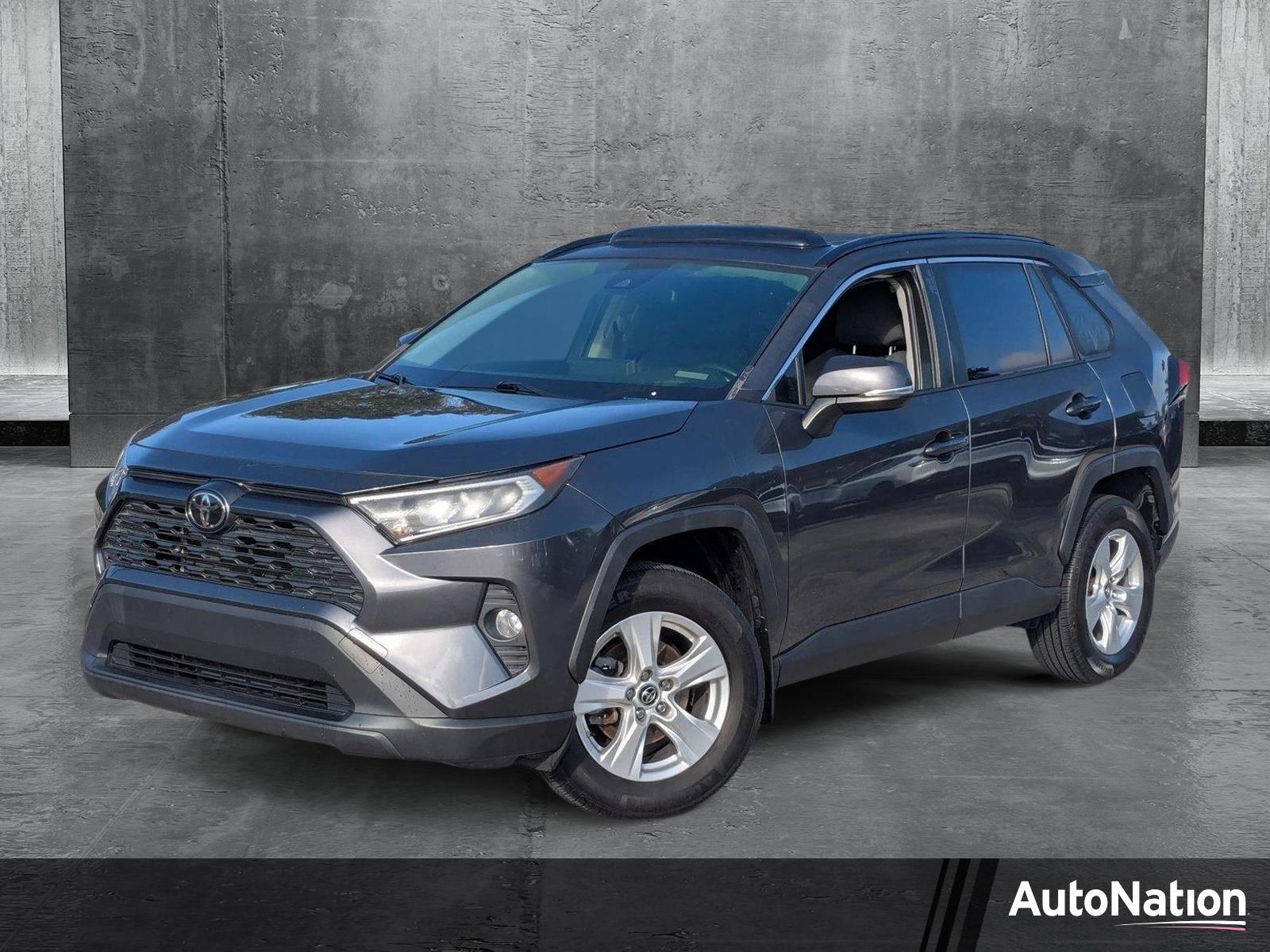 2019 Toyota RAV4 Vehicle Photo in Pembroke Pines , FL 33084