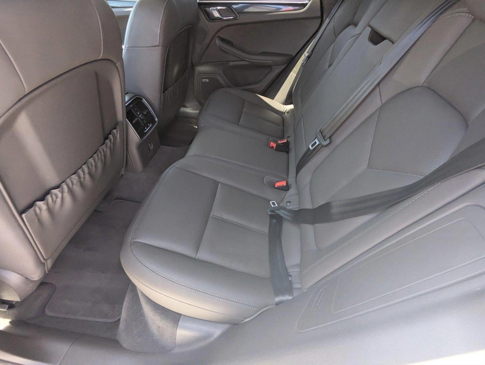 2019 Porsche Macan Vehicle Photo in Delray Beach, FL 33444