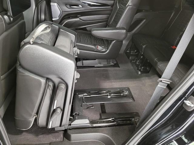2024 Cadillac Escalade Vehicle Photo in NEENAH, WI 54956-2243