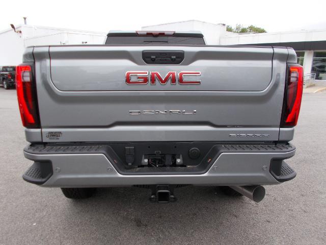 2025 GMC Sierra 2500 HD Vehicle Photo in LOWELL, MA 01852-4336