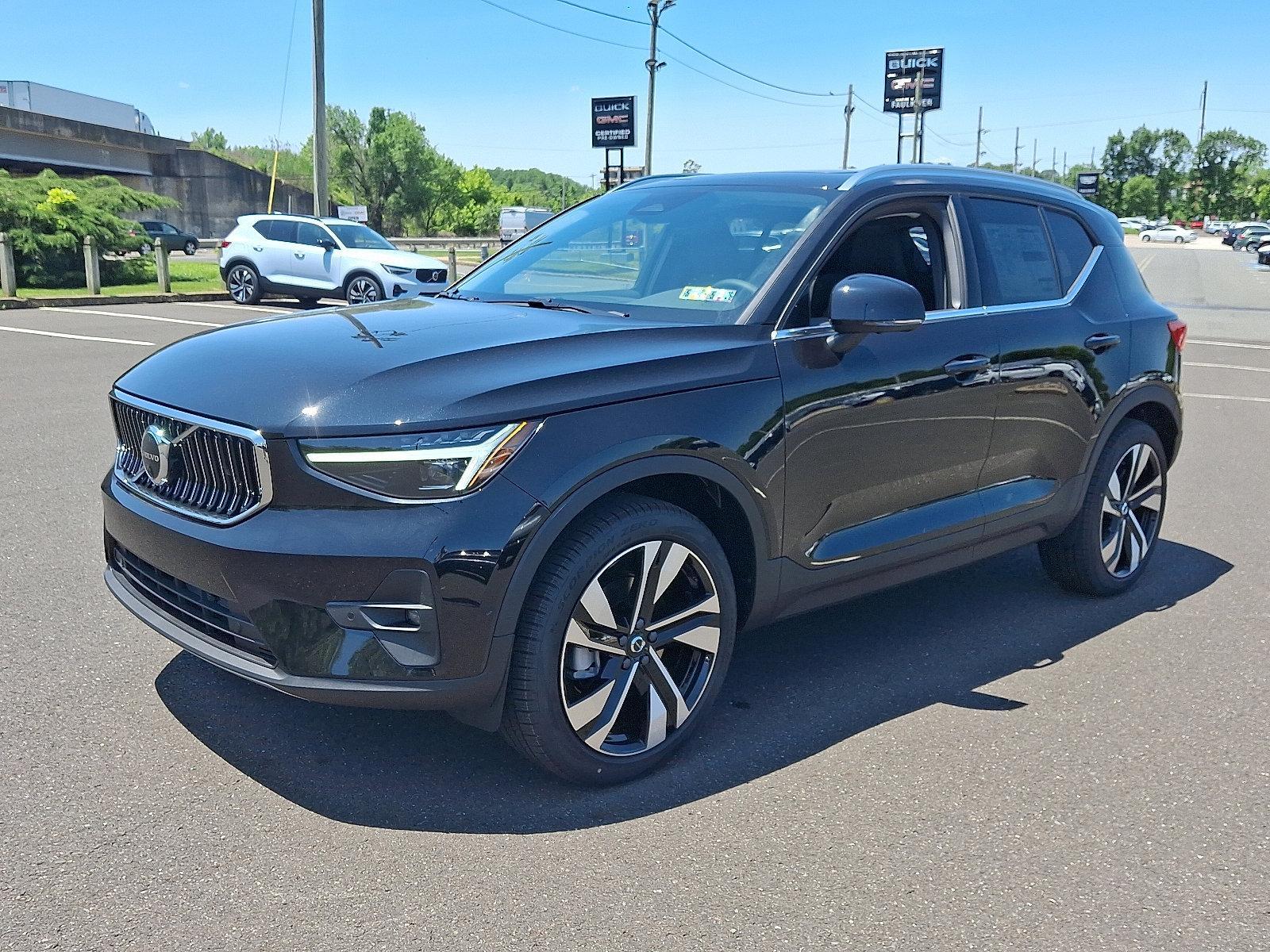 2025 Volvo XC40 Vehicle Photo in Trevose, PA 19053